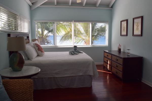 three palms bedroom