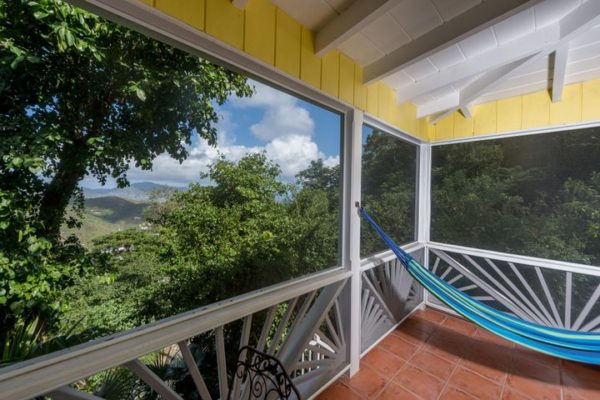 Real Estate Spotlight: Side by Side Coral Bay Cottages with Endless Opportunities! 9