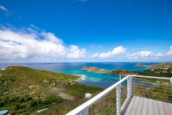 Real Estate Spotlight: The Search for Your Island Home Ends With Villa Equinox 4
