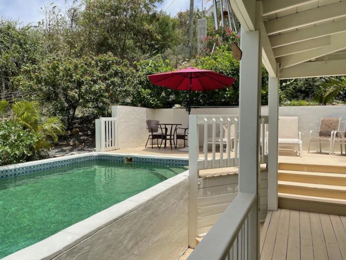 Real Estate Spotlight: Pool, Views & Walking Distance to Coral Bay Shops & Restaurants 8